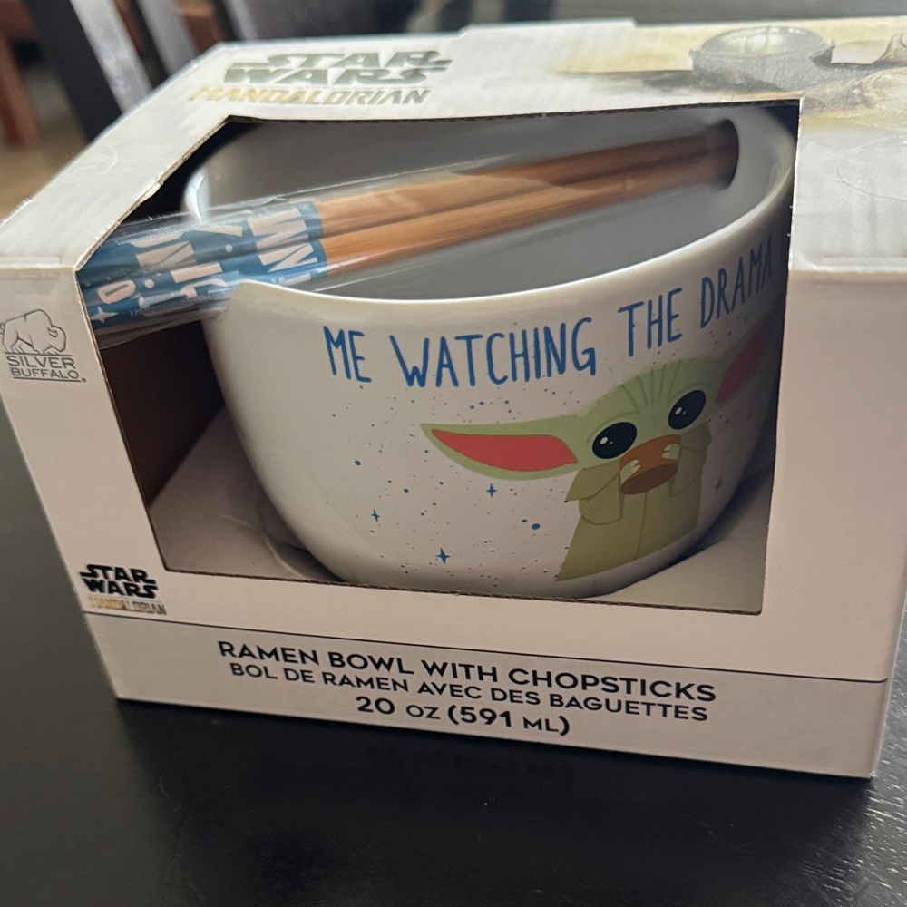Star Wars Mandalorian White Ramen Bowl with Chopsticks